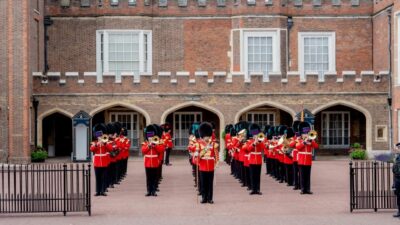 London: Hop-On Hop-Off Pass with Thames River Cruise 24 Hrs - Getting Started: Digital Tickets and Two Easy Bus Jump-Off Spots