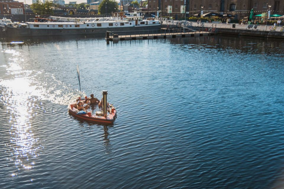London: Hot Tub Boat Guided Historical Docklands Cruise - Key Things to Know Before You Go