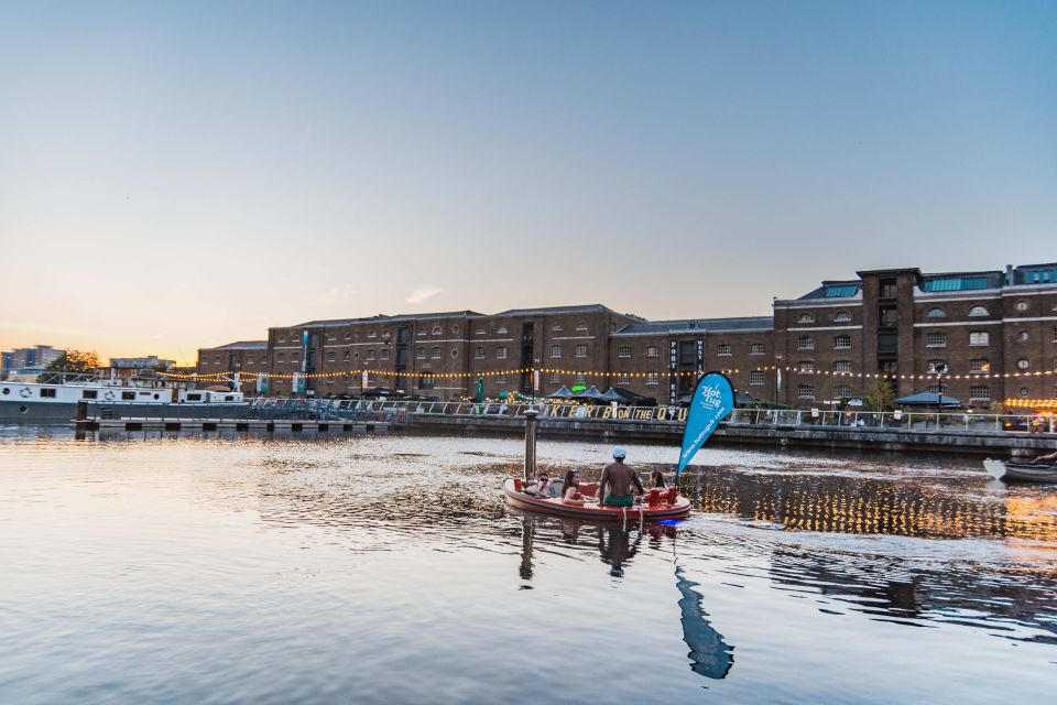 London: Hot Tub Boat Guided Historical Docklands Cruise - Drinks on Board: Champagne, Snacks, and the Bar Reality