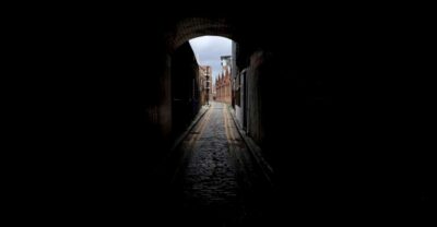 London: Jack the Ripper tour in Spanish (RLA Winner) - A 2-hour route starting at St Marys Whitechapel Church Memorial