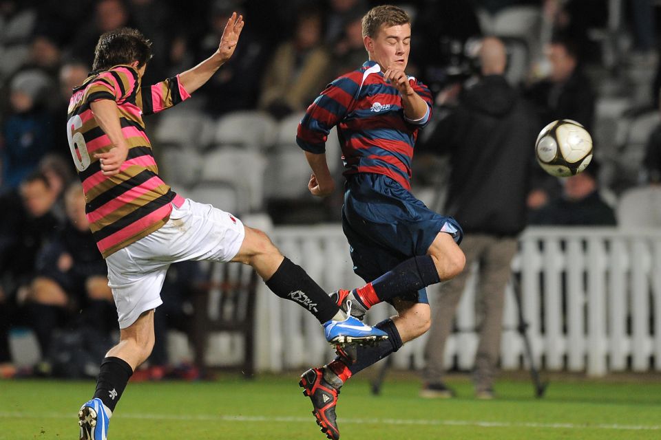 London: Kia Oval Cricket Ground Tour - Kia Oval: Where cricket, football, and rugby all share the same turf