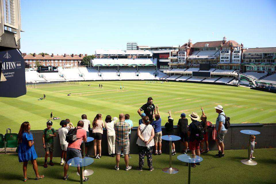 London: Kia Oval Cricket Ground Tour - Members Pavilion Longroom: the “slow down and look” stop
