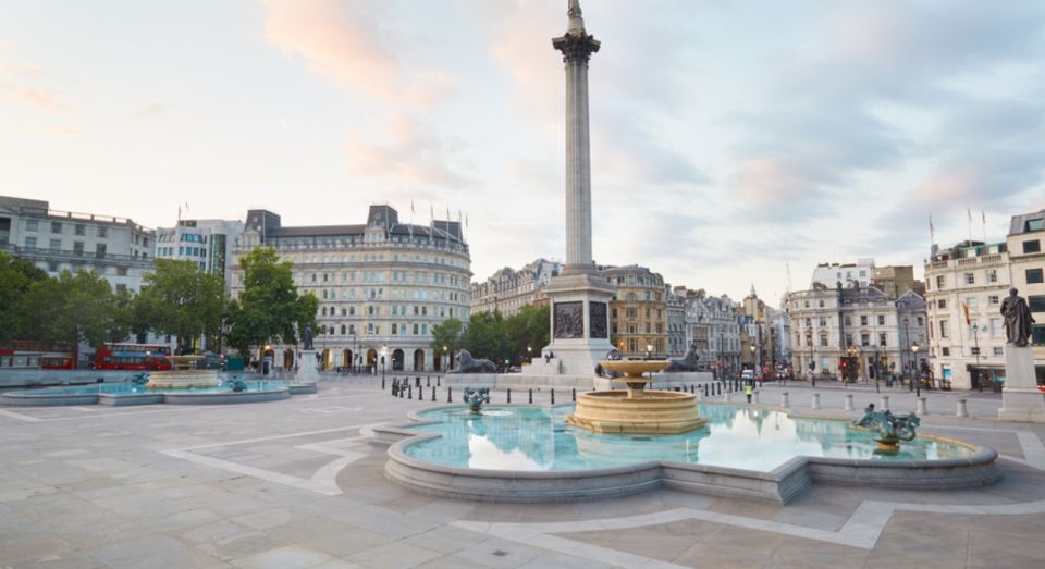 London: London Sightseeing Walking Tour with 30+ Sights - Value check: is $25 worth it for 30+ landmarks and a Tube ride?
