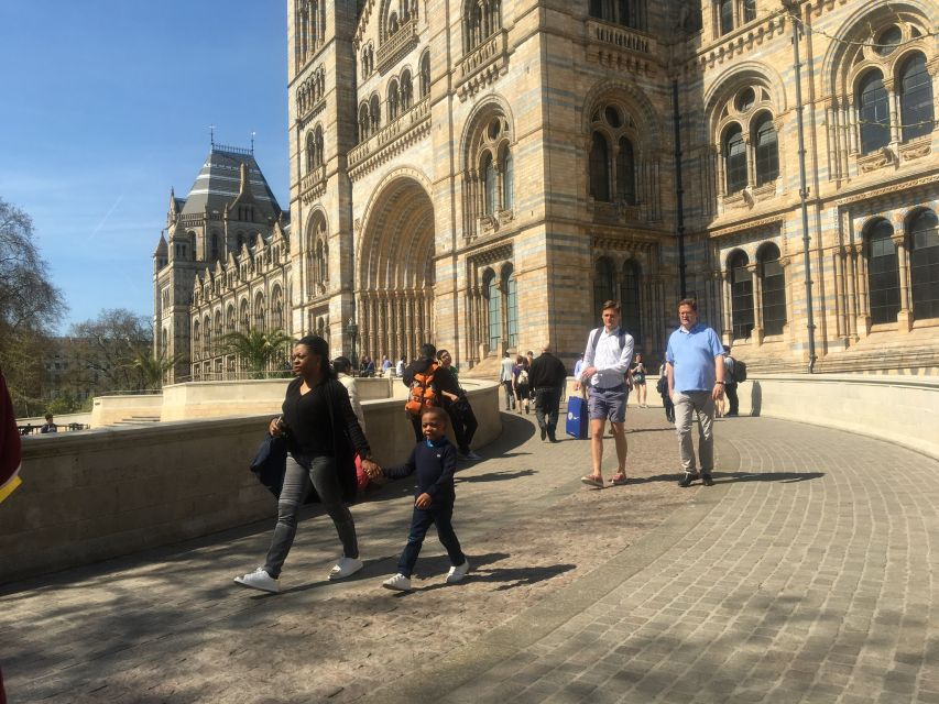 London: Natural History Museum Entry Ticket and Guided Tour - Volcanoes and Earthquakes: learning the planet behind the rocks