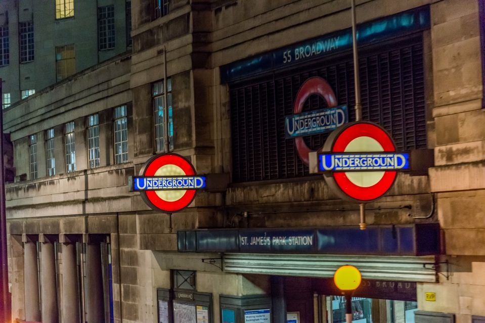 London: Nighttime Open-Top Bus Sightseeing Tour - Seating on the open top: get the view you want