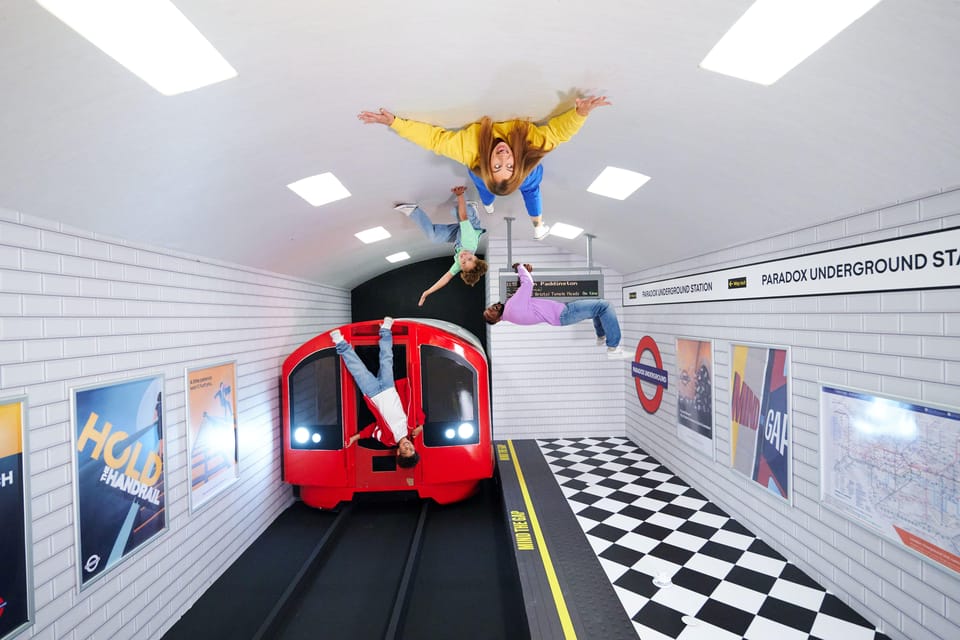 London: Paradox Museum Entry Ticket - Camouflage Room: the quickest way to test your senses