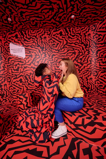 London: Paradox Museum Entry Ticket - Tube station illusions: gravity-defying photos and the walking-straight test