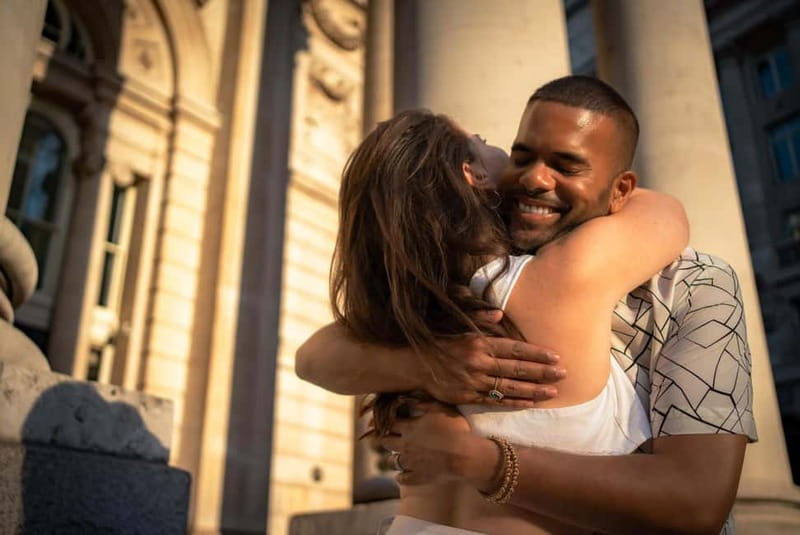 London: Private travel vacation photoshoot -Romantic Special - Rain, Timing, and Staying Flexible in London