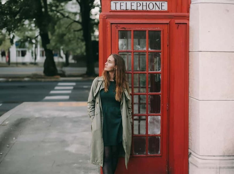 London: Private travel vacation photoshoot -Romantic Special - Where You Meet: Boadicea and Her Daughters by Westminster Bridge