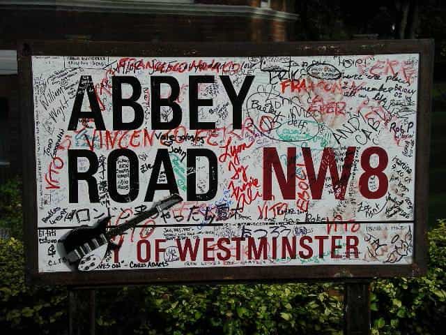 London: Rock 'n' Roll History Tour - Chelsea and King’s Road: the Sixties street scene with real names attached