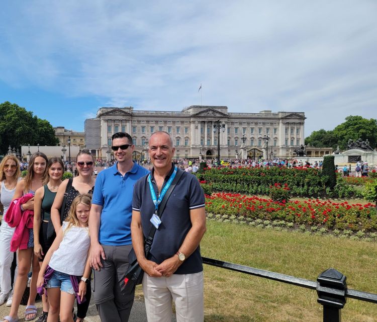 London: Royal Walking Tour and Buckingham Palace Audio Tour - Key highlights to look for