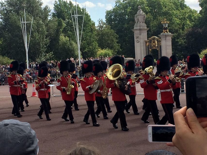 London: Royalty Walking Tour with Changing of The Guard - Should you book this Royal Walking Tour?