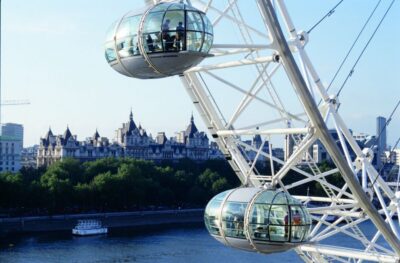 London: SEA LIFE & London Eye Combo Ticket - SEA LIFE London Aquarium: 3 Floors, 14 Zones, and the Coral Kingdom