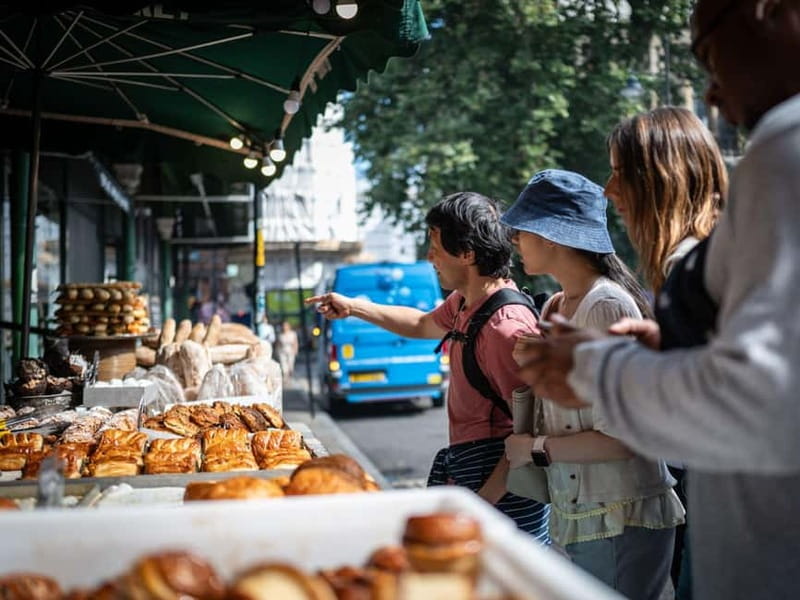 London: See 30+ Top Sights and Eat 8 British Foods Tour - The real draw: Buckingham Palace to Borough Market, in one day