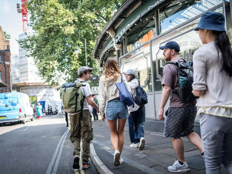 London: See 30+ Top Sights and Eat 8 British Foods Tour - Buckingham Palace and the Changing of the Guard moment