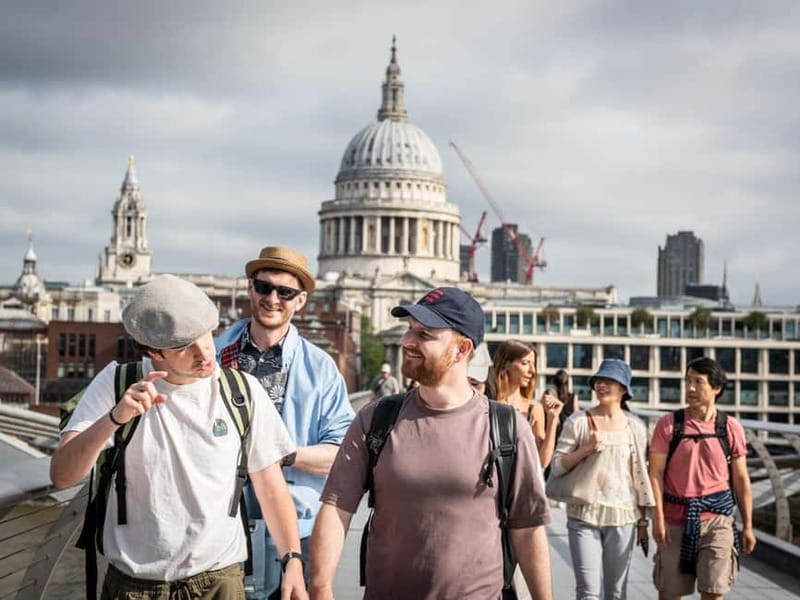London: See 30+ Top Sights and Eat 8 British Foods Tour - Eating the classics: pub food, beer, and Borough Market payoff