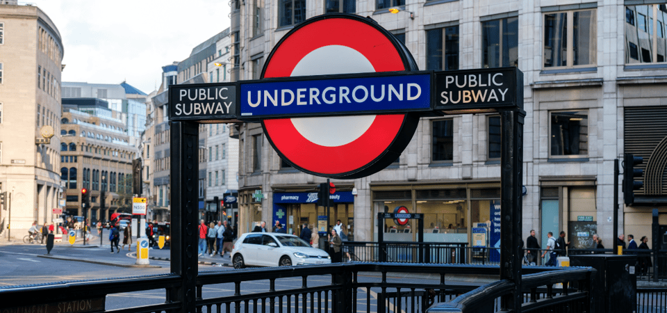 London: Self-Guided History City Tour with an App - Price and value: is $9 worth a phone-guided 3 hours?
