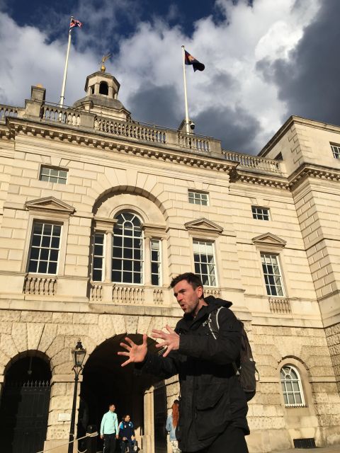 London: Sightseeing Tour - in clear, slow English - Meeting at The Ritz: where you start matters