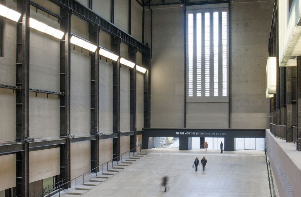 London: Tate Modern Official Guided Tour - Tate Modern’s architecture facts: the building is part of the show
