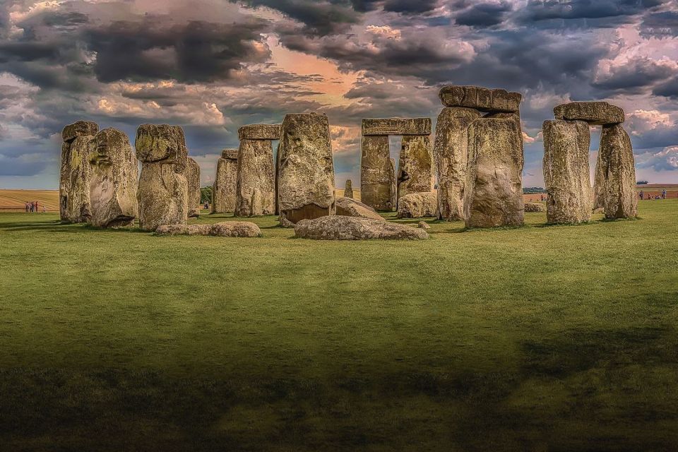 London to Southampton Cruise Terminal via Stonehenge - The ride itself: comfortable transport with a real human manager
