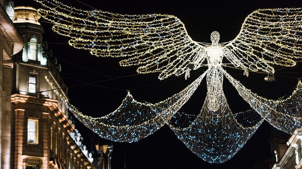 London: Tootbus Christmas Lights Tour incl walking tours - Oxford Street and Marble Arch: Where the Festive Show Gets Longer