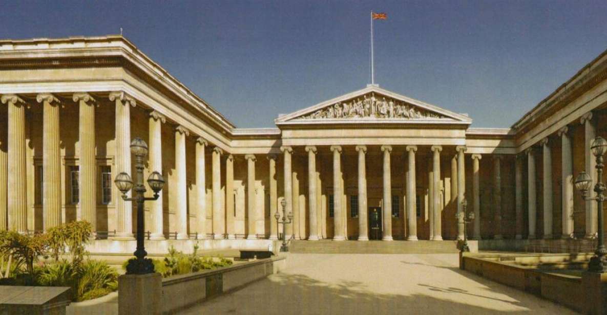London: Tour of the British Museum - Hall of Enlightenment: King George III and 60,000 books
