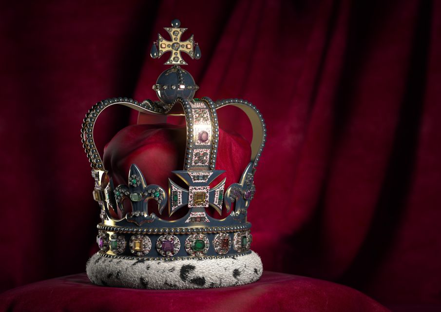 London: Tower of London, Thames Boat & Changing of the Guard - Pace, footwear, and what to bring so you enjoy the day