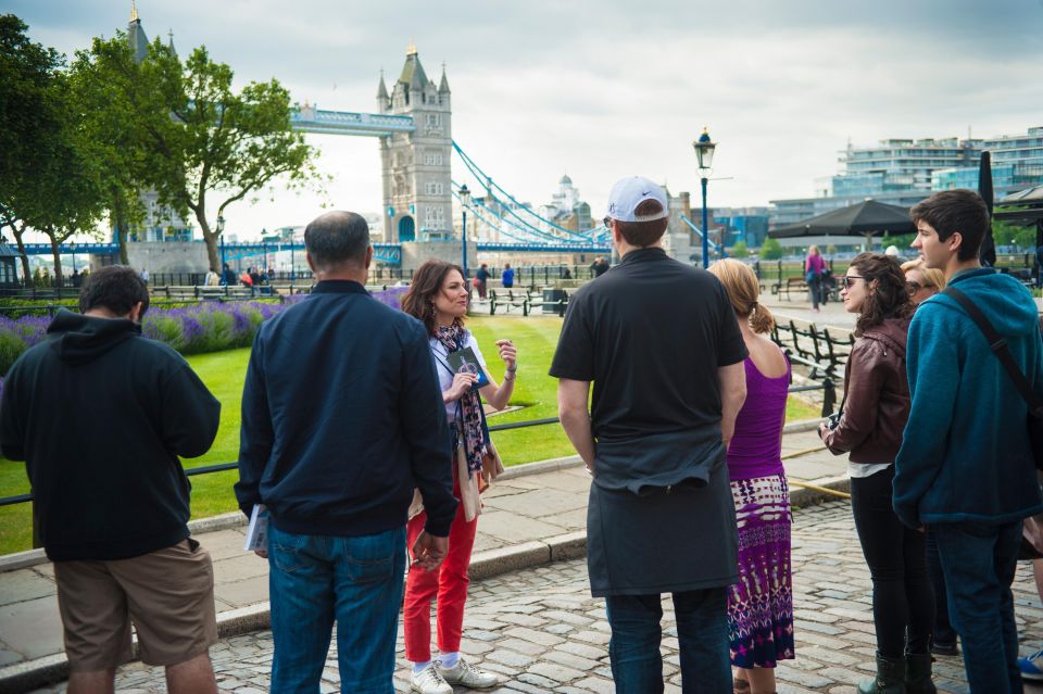 London: Tower of London, Thames Boat & Changing of the Guard - Westminster City walking tour backup: what you’ll get if the ceremony changes