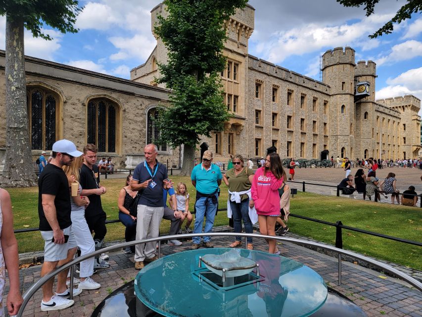 London: Tower of London Tour with Crown Jewels & Beefeaters - Free Time After the Tour: How to Spend It Wisely