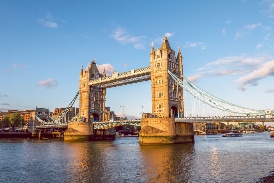 London: Vintage Bus Tour and London Eye Ticket - The vintage Routemaster: what the open-top ride really gives you