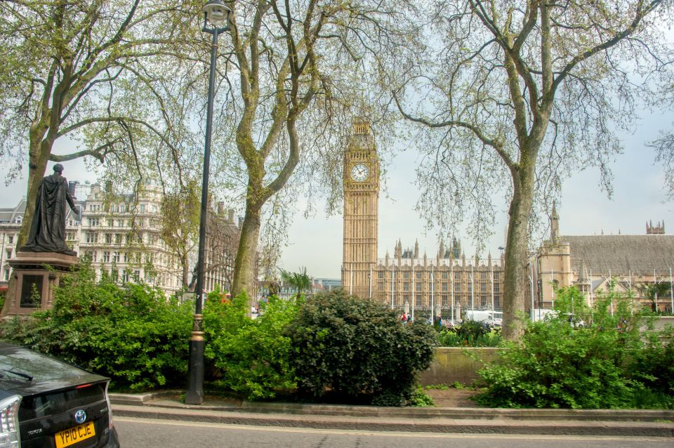 London: Vintage Bus Tour and London Eye Ticket - Meeting at Victoria Coach Station: timing without stress