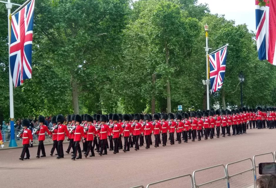 London: Westminster Abbey & Churchill War Rooms Walking Tour - Key things to know before you go