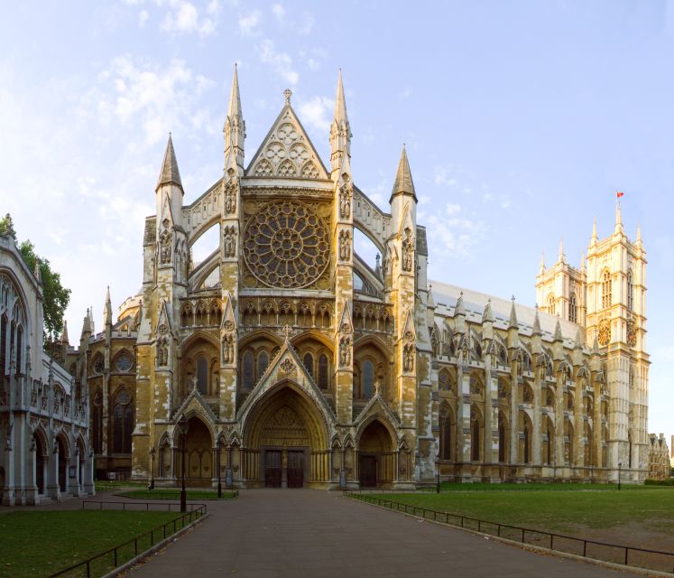 London: Westminster Abbey & Churchill War Rooms Walking Tour - What a Westminster Abbey and War Rooms day actually feels like