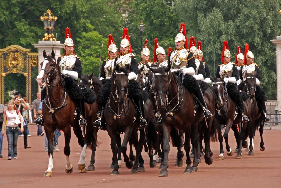 London: Westminster Abbey Priority Access & Guided City Tour - Changing of the Guard Viewing: What’s Included vs. What You Might Catch
