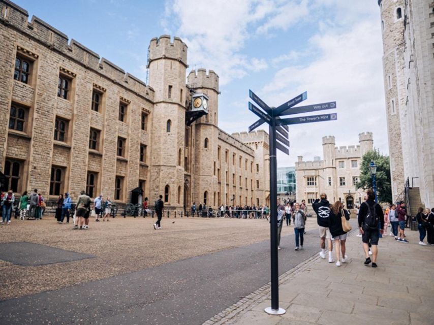 London: Westminster Abbey, Tower of London and Boat Tour - 10 Downing Street, Parliament views, and a lunch reset you can use