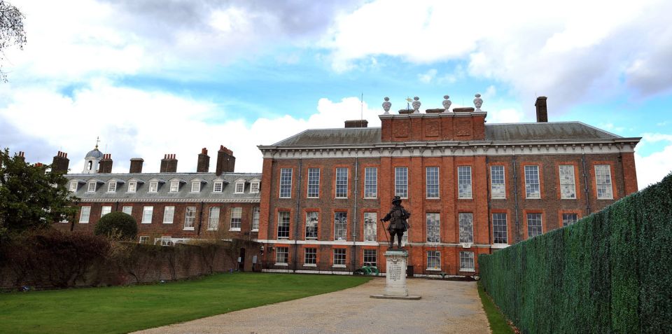 London: Westminster Walking Tour and Kensington Palace Visit - Where the tour starts: the Ritz to get your bearings fast
