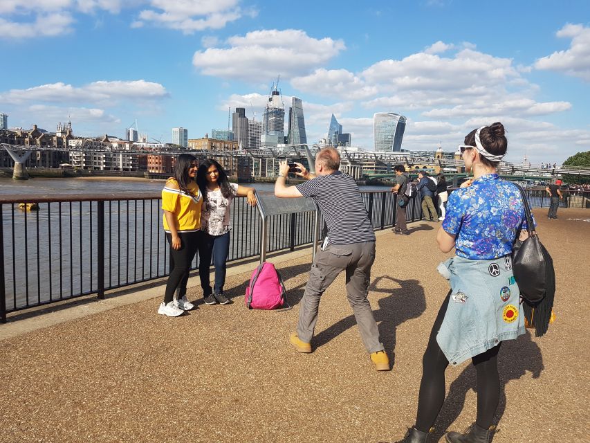 London: Westminster Walking Tour and Kensington Palace Visit - The guide experience: when the stories make the stones feel human