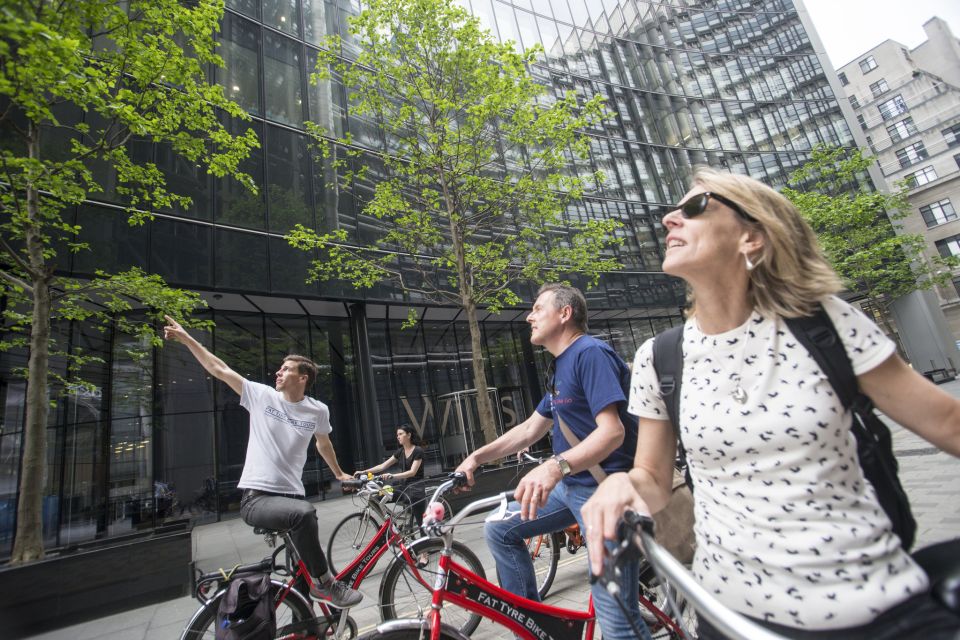 Secrets of London Bike Tour: Thames, Tower Bridge & Market - From Waterloo area to the ride: what the first minutes feel like