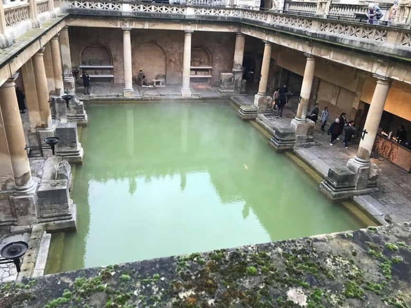 Stonehenge, Bath, Windsor and Roman Baths London Day Tours - Choosing Your 12-Hour Route: Bath and Roman Baths or Windsor Castle